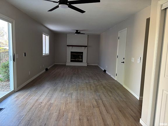 5th image of 3326 Jennings Dr