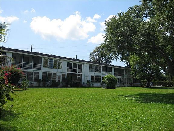5th image of 77 Farnham D #77