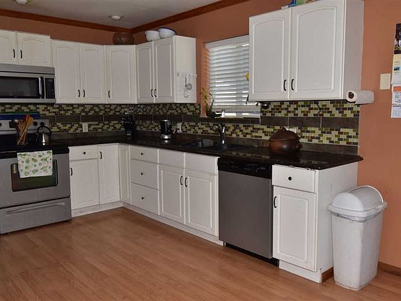 4th image of 1584 120th St