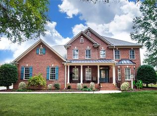 9114 Skipaway Dr, Waxhaw, NC 28173