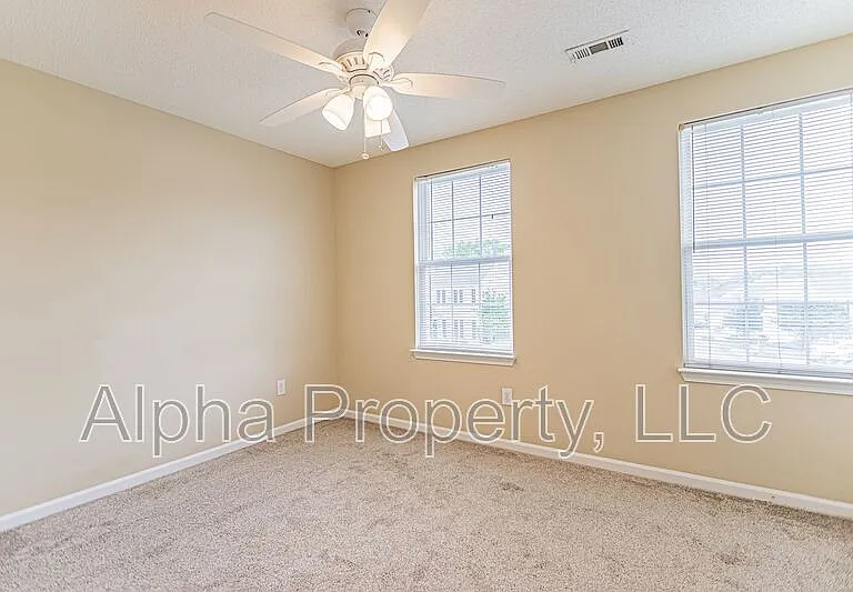 8 Cotter Ln — Photo 17