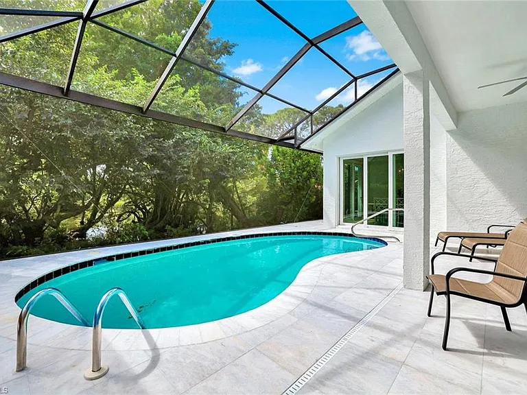 2515 Royal Palm Ct — Photo 2