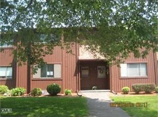 5 Orangewood W, Derby, CT 06418
