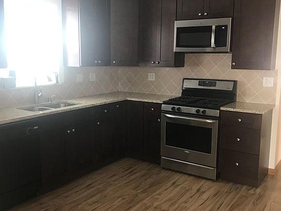 2nd image of 5735 W Giddings St Floor 1