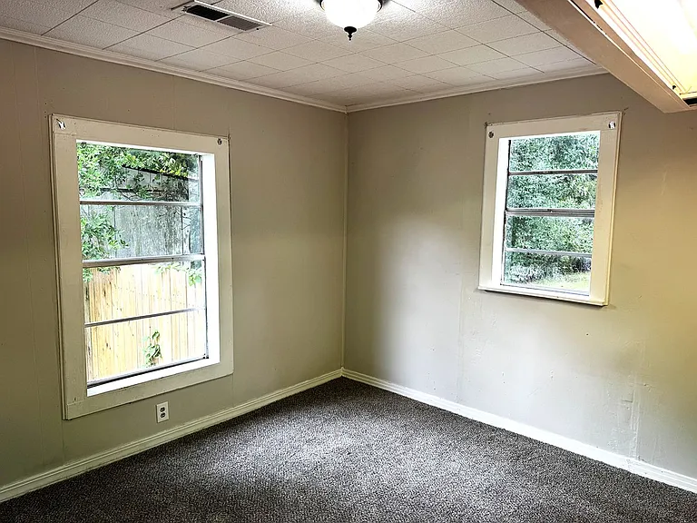 1231 Waller Ave — Photo 13