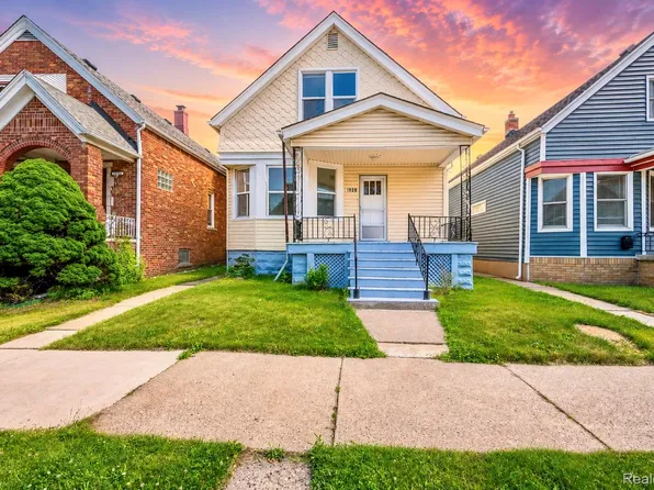 1928 Yemans St, Hamtramck, MI 48212