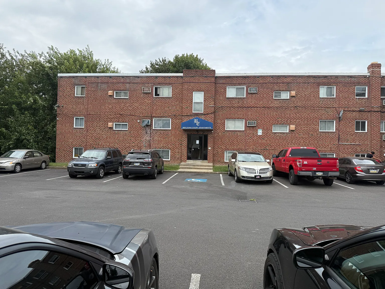 1 bed, 650 sqft, $1,350 — Photo 1