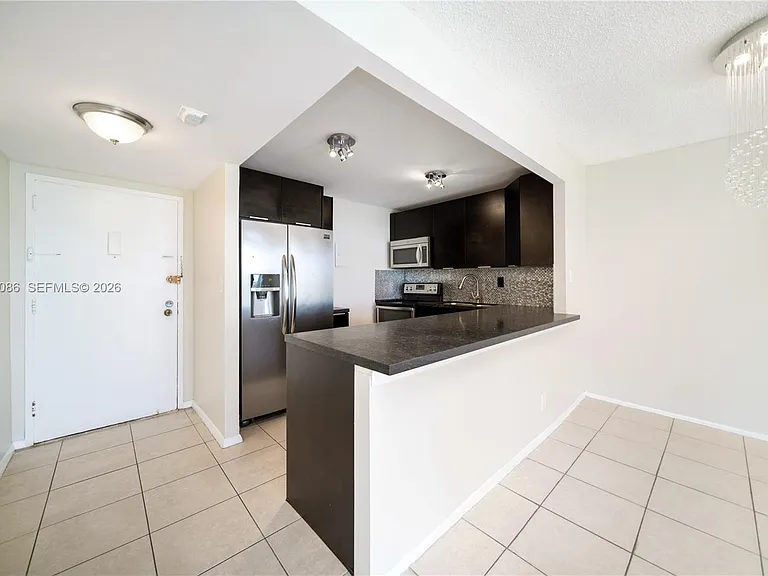 16740 NE 9th Ave #609 — Photo 4
