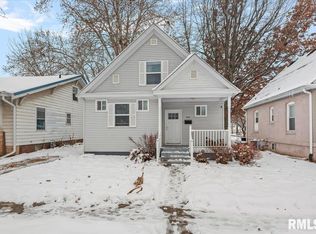 908 N Walnut St, Springfield, IL 62702