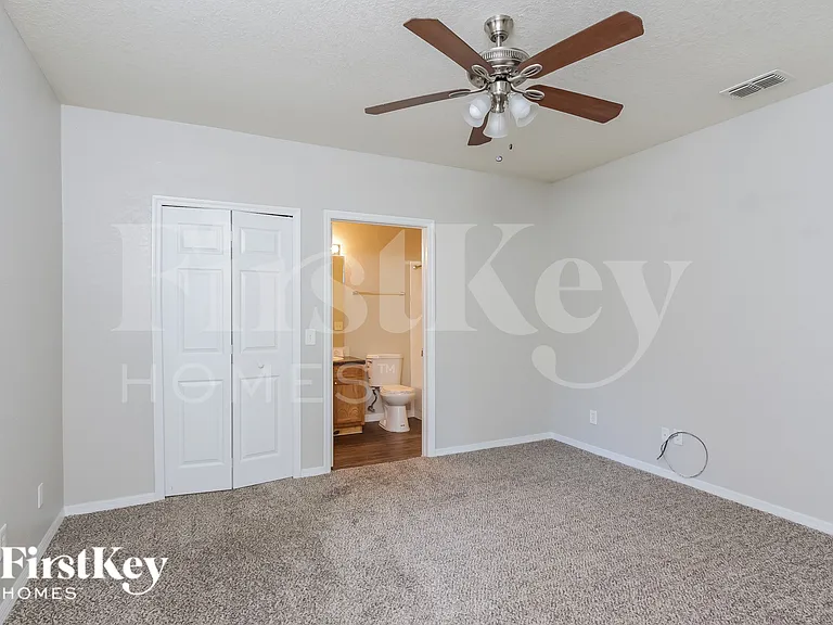 3422 Renault Cir — Photo 8