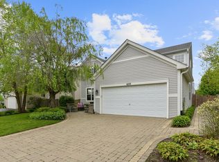 659 Thompson Ave, North Aurora, IL 60542