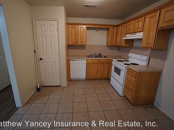 4th image of 218 N 44th St