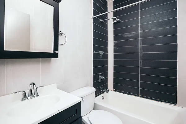 Rented by Nooklyn NYC LLC | media 46