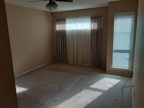 2nd image of 3986 Grahamdale Cir APT B