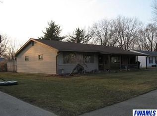 7320 Clemson Dr, Fort Wayne, IN 46819