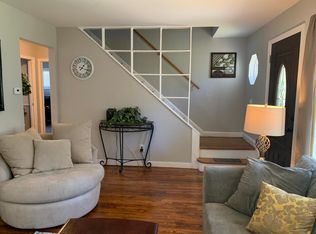 38 Grattan St, Springfield, MA 01119