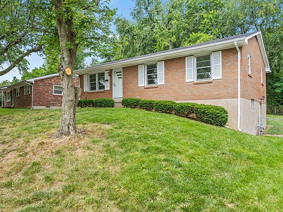 3rd image of 3469 King Arthur Dr