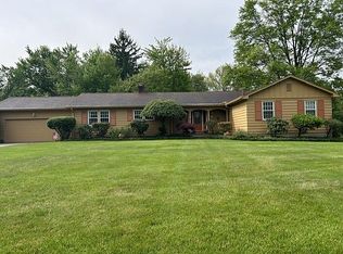 8770 Squirrel Hill Dr NE, Warren, OH 44484