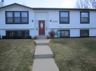 1016 Harrison Dr, Rock Springs, WY 82901