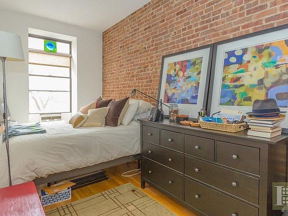 3rd image of 58 W 89th St APT 2F