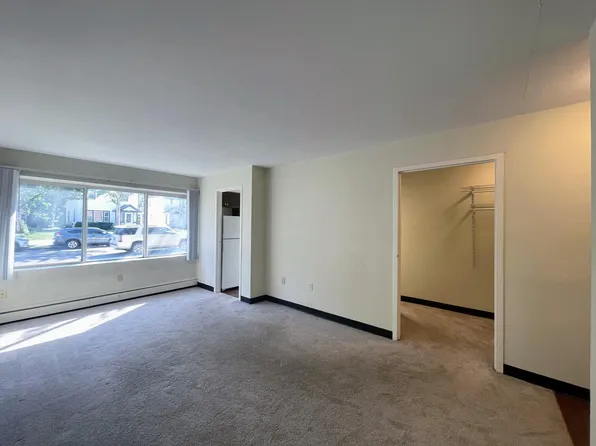 427 4th St SE, Minneapolis, MN