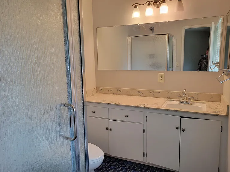 1013 Tulip Dr — Photo 24