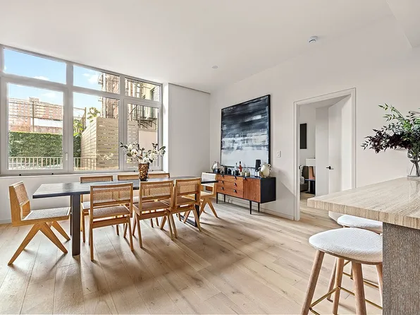 66 Clinton St #1A, New York, NY 10002