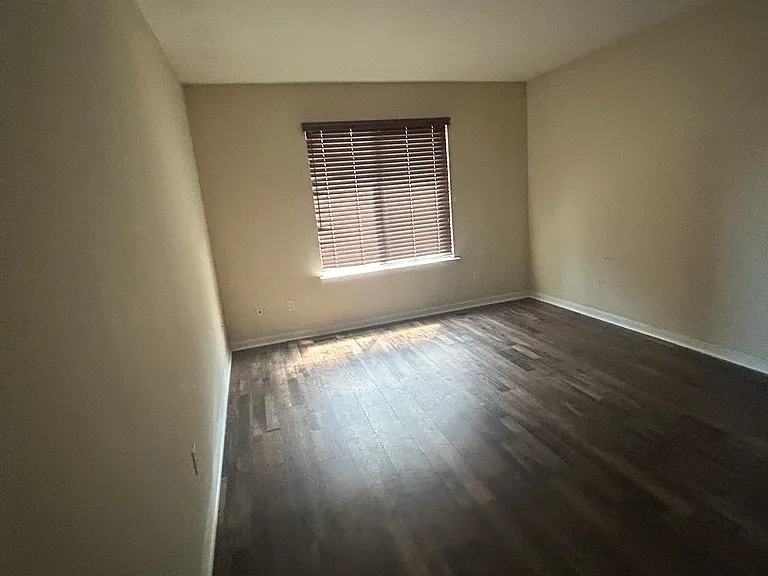 183 Legacy Park Cir — Photo 8