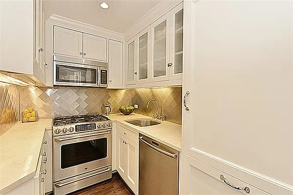 Sold by Engel & Völkers New York Real Estate | media 11