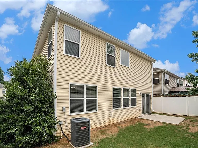 3660 Roseman Lndg — Photo 13