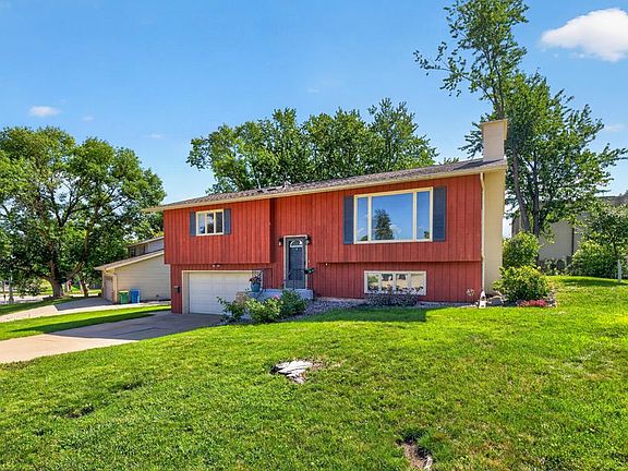 2nd image of 376 Norseman Ct NW