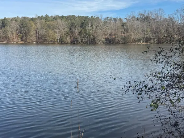 1281 Riveroak Rd, Inman, SC 29349