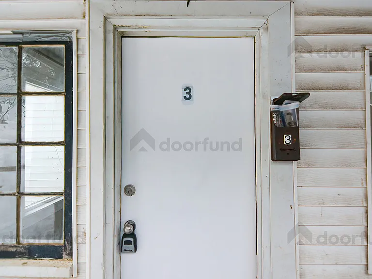11 Pleasant St #3 — Photo 6