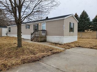 39051 Buckskin Dr #611, Romulus, MI 48174