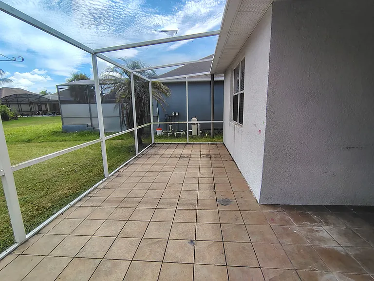 2605 Southpointe Ct — Photo 15