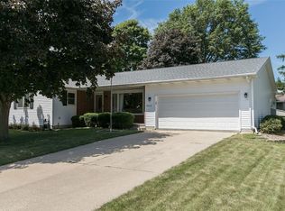 3422 Adeline Ct SW, Cedar Rapids, IA 52404