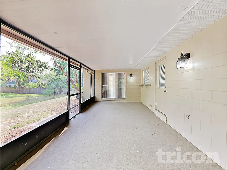 1548 Silver Fox Cir — Photo 18
