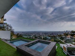 8621 Hillside Ave, Los Angeles, CA 90069