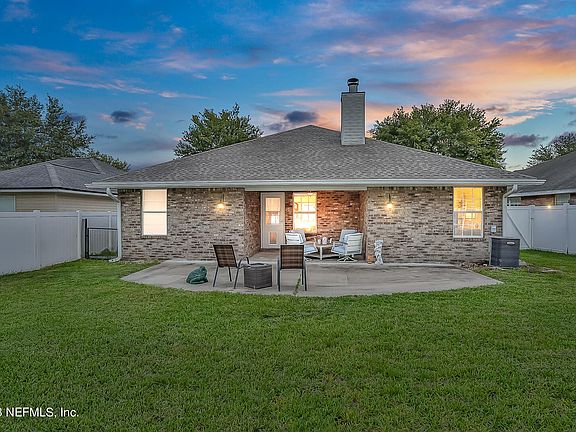 5th image of 2708 CREEKFRONT Drive
