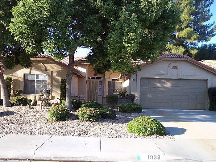 1st image of 1939 Seven Hills Dr