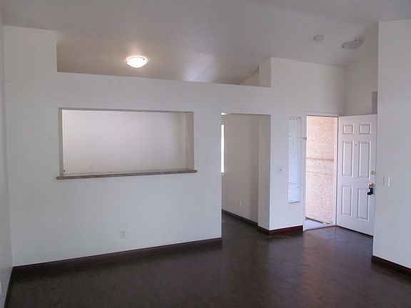 4th image of 5042 Del Shannon St