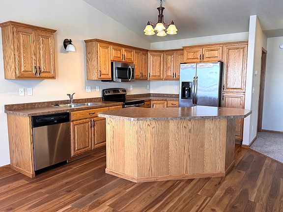 2nd image of 1114 3rd Ave NE #1114