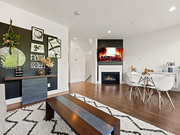 5th image of 23709 111a Ave #7