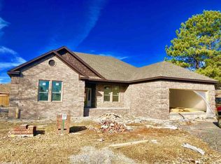 14 W Oak Dr, Cabot, AR 72023