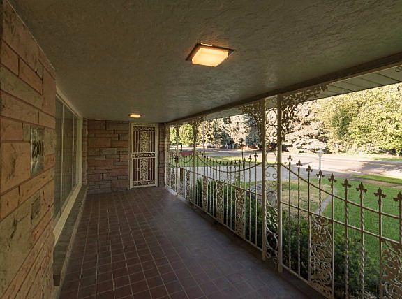 4th image of 2101 South Blvd