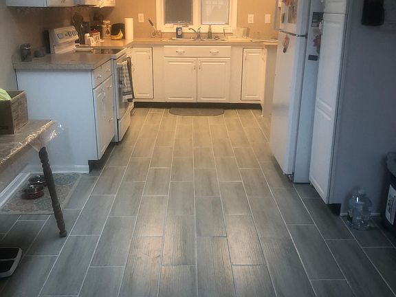 3rd image of 155 Bleemel Ln #1