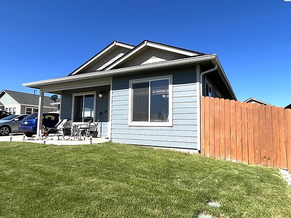 3rd image of 606 Wheatland Ct