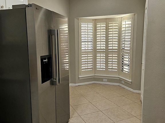 4th image of 712 Augusta Dr #712
