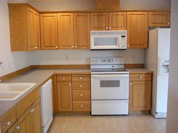 4th image of 5306 112th Pl NE