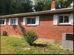 205 Oak Ridge Dr, Radcliff, KY 40160